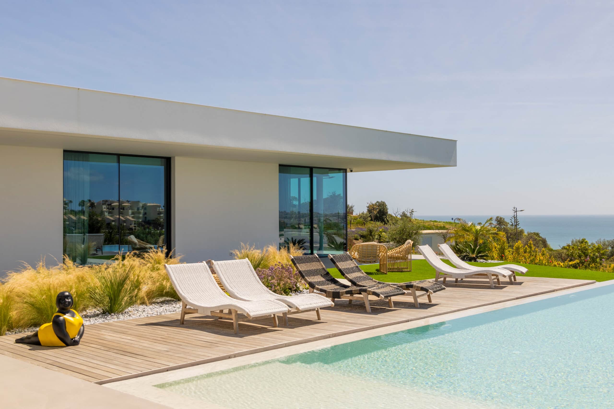 Villa in portugal for holiday with pool